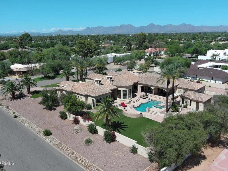 25704e76fe666e127dd3768f42b47be6-uncropped_scaled_within_1536_1152